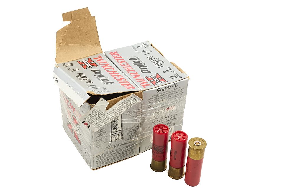 Lot 244: WINCHESTER SUPER X DRYLOK 12-BORE 3 SHOT 35gr CARTRIDGES 3", 42 OF;