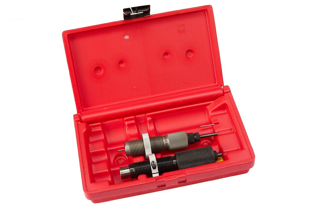 Lot 383: FORSTER 8x68 S TWO DIE SET;