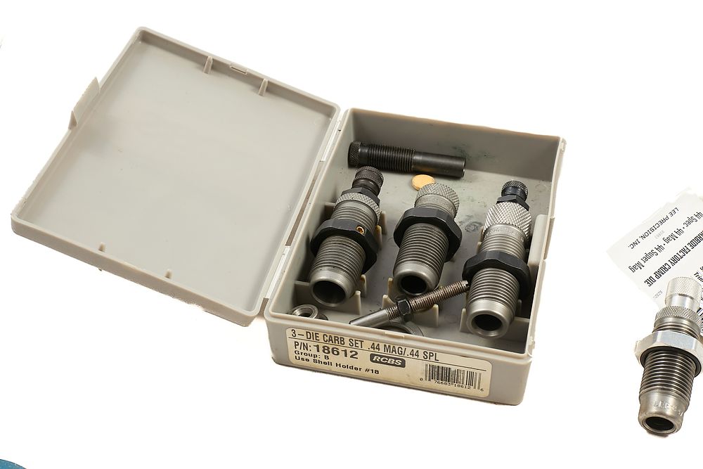 Lot 384: RCBS .44MAG/.44SPL DIE SET;