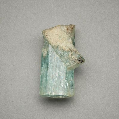 Small Blue-Green Crystal Rock Fragement Poss. Aquamarine. Small blue-green rock crystal or