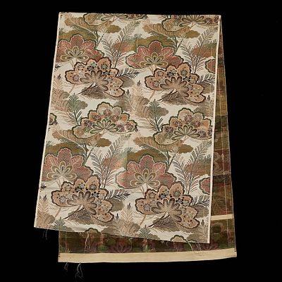 6 Ft Japanese Brocade Silk Fabric. 6 feet of Japanese brocade silk fabric. Floral and foliate 