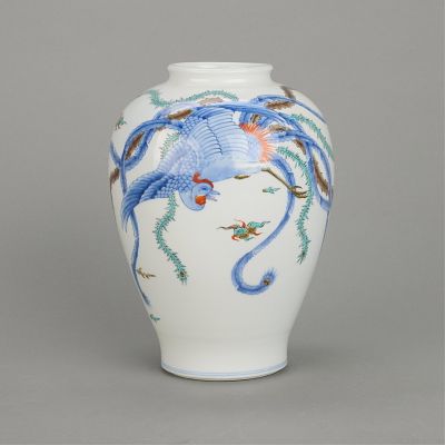 Chinese Porcelain Phoenix Vase. Chinese porcelain base of baluster form depicting a phoenix. 