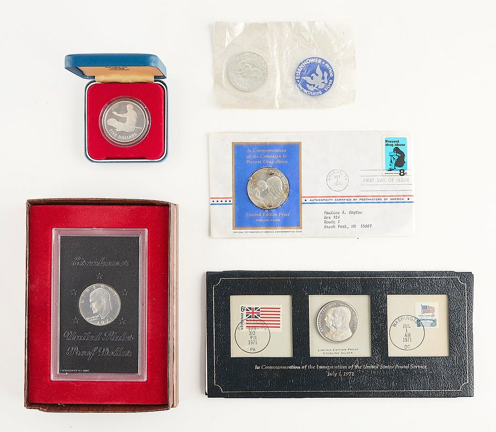 Lot 208: 6 United States Commemorative Coins & Tokens