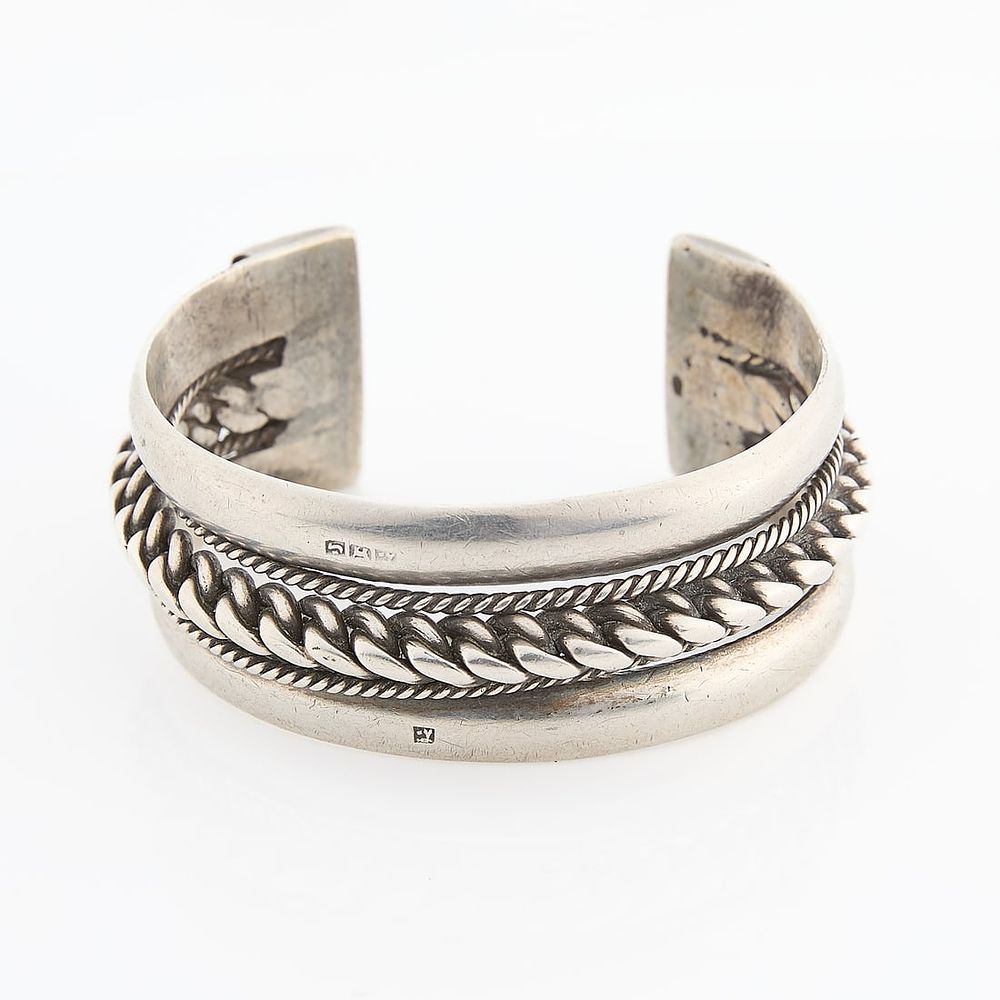 Lot 221: Vtg Egyptian Sterling Silver Cuff Bracelet