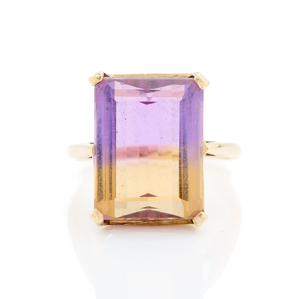 Lot 224: 10k Yellow Gold & Ametrine Ring Sz 8