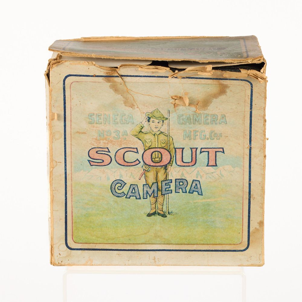 Lot 246: Seneca "Boy Scout No. 3-A" Box Camera w/ Original Box