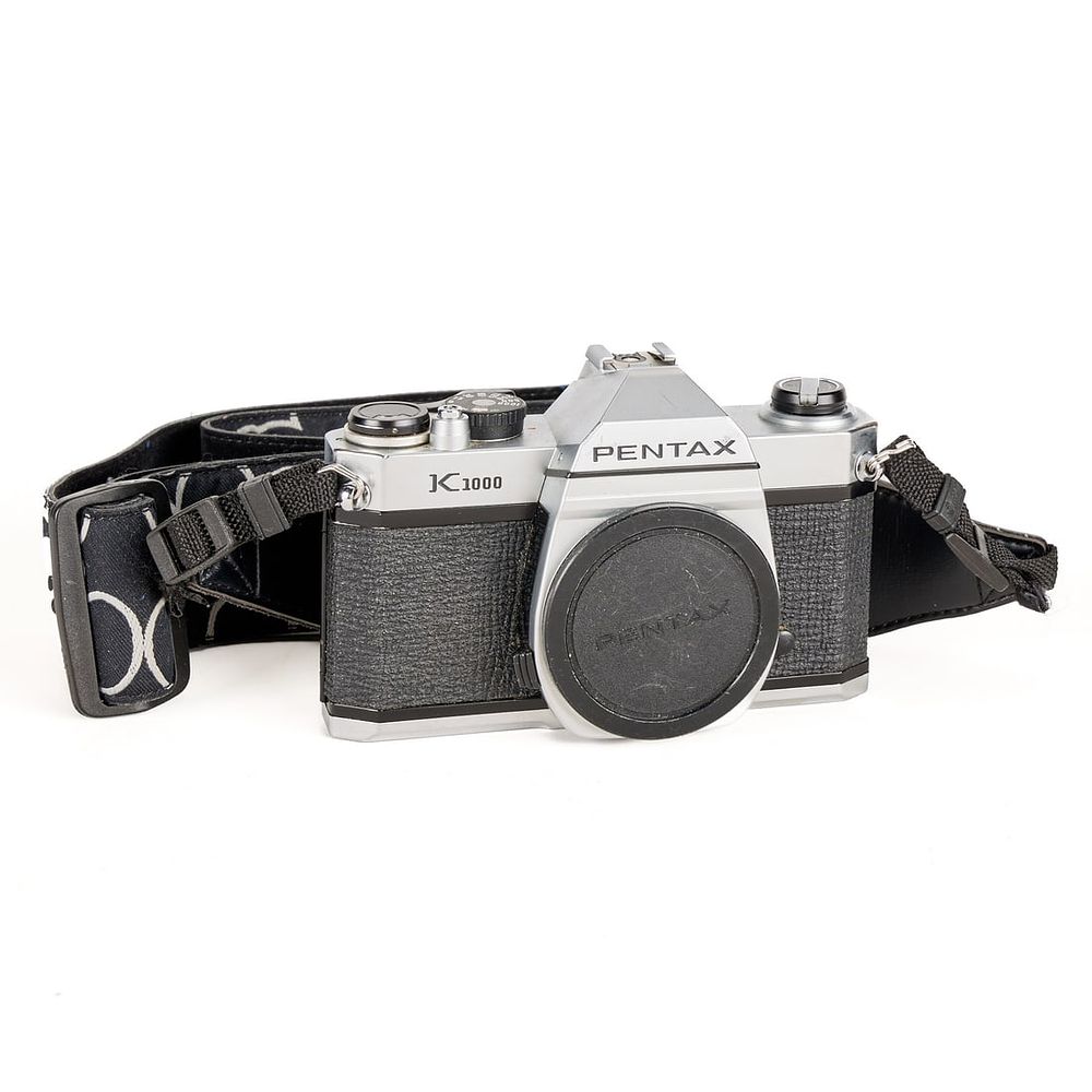 Lot 249: Pentax K1000 35mm SLR Film Camera
