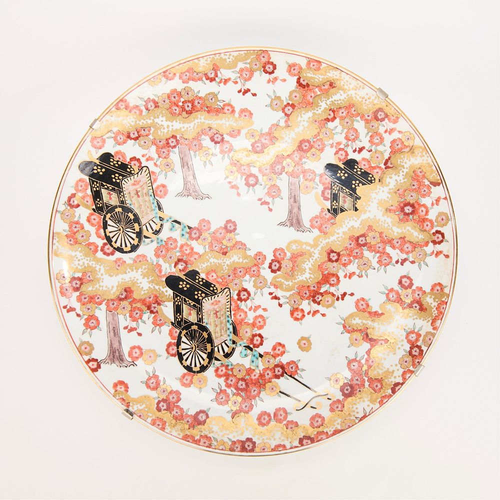 Lot 273: Large Japanese Arita-Ware Porcelain Platter
