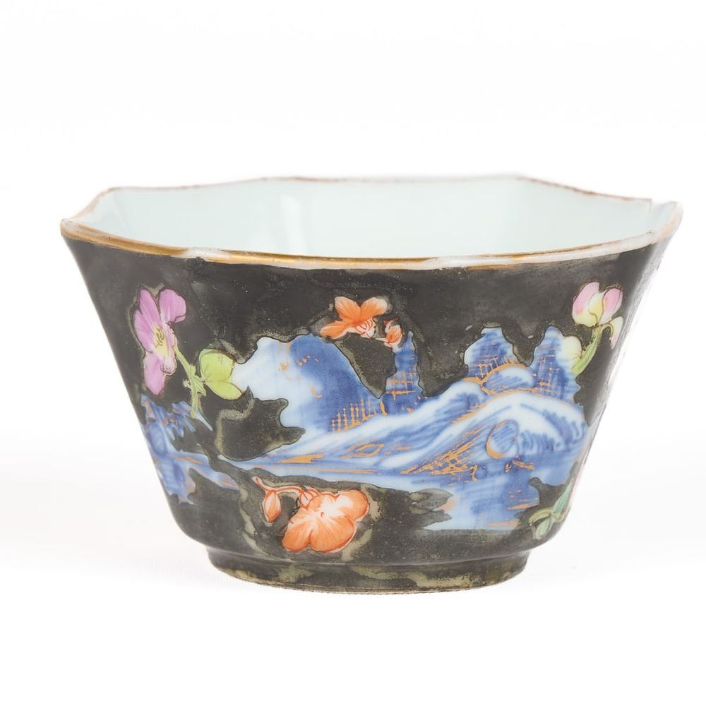Lot 294: 18th c. Chinese Export Porcelain