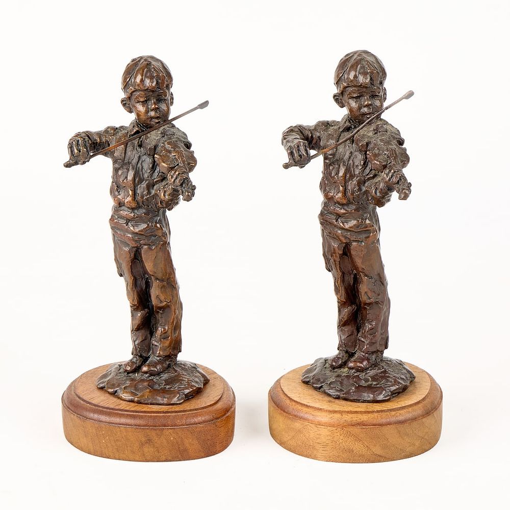 Lot 379: 2 Terry Mimnaugh “Young Musician?? Bronzes