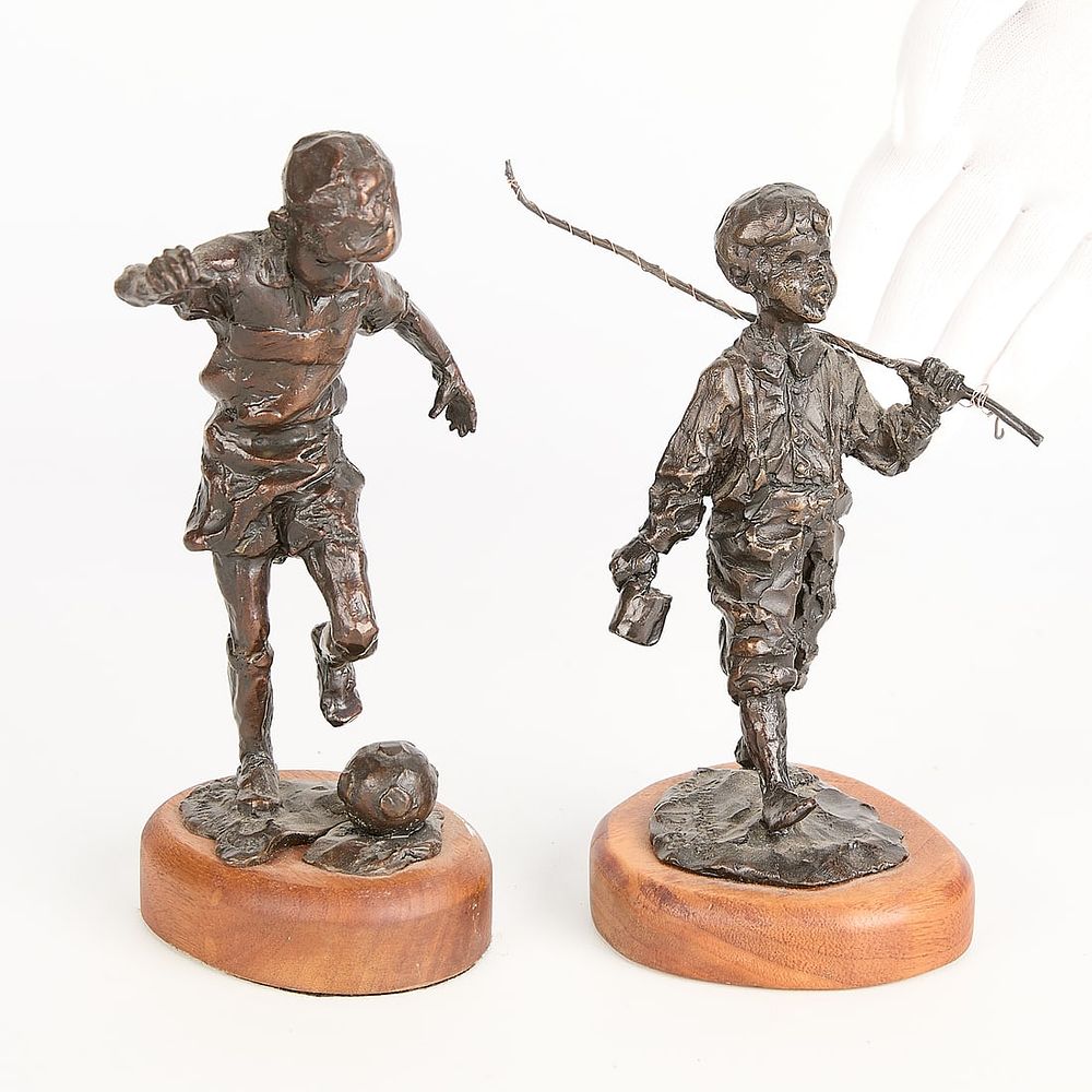 Lot 381: 2 Terry Mimnaugh “Young Boy?? Bronze Figurines