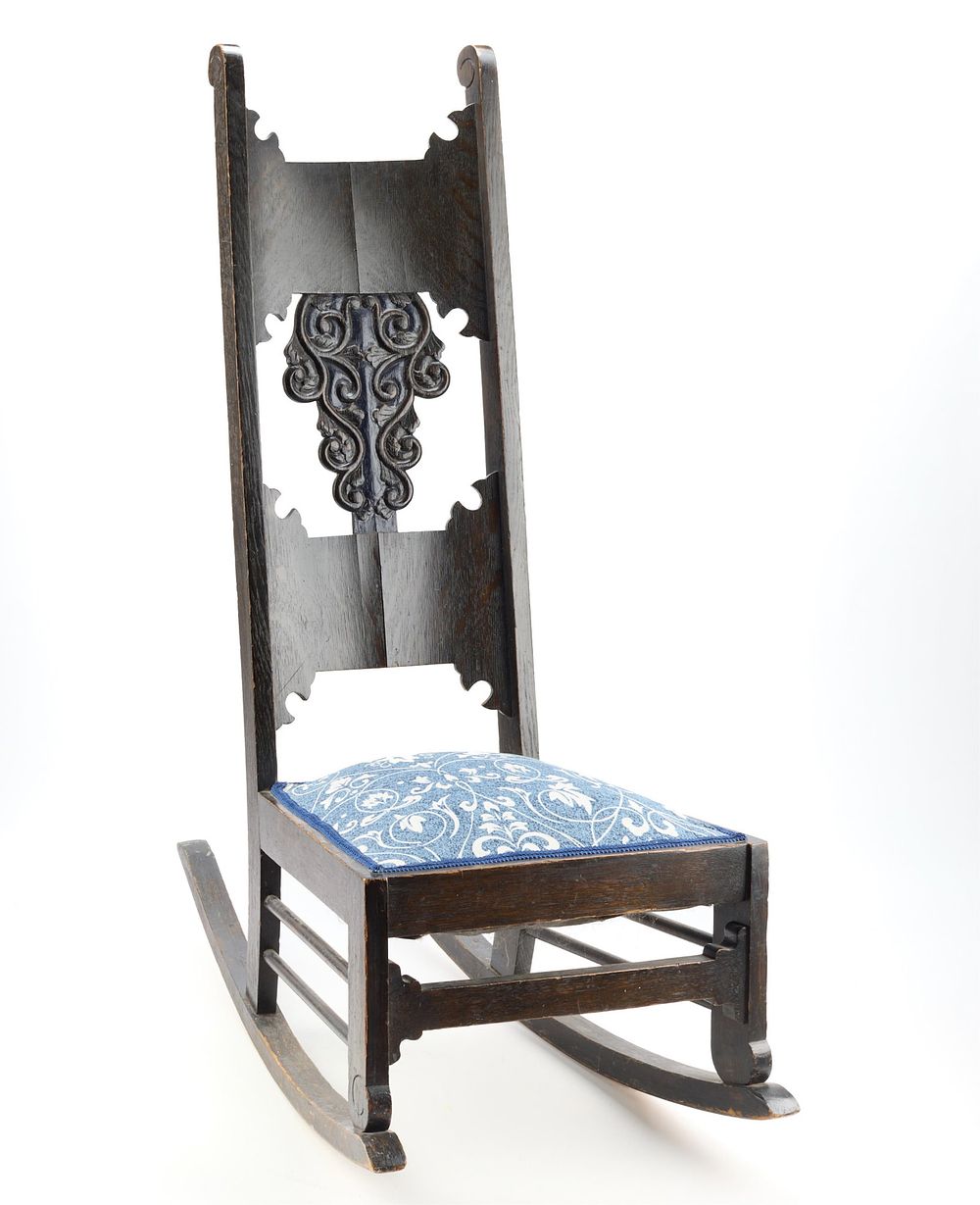Lot 400: Antique American Oak Victorian Rocking Chair