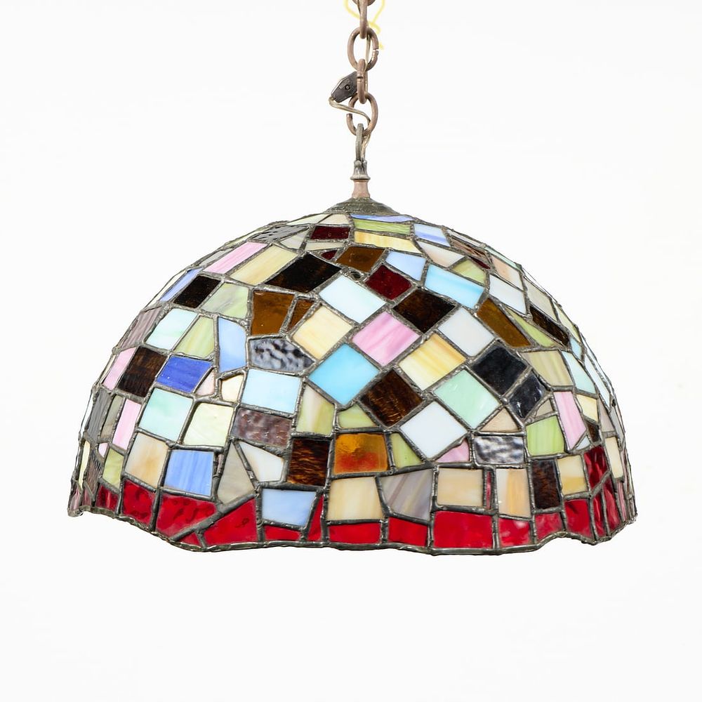 Lot 421: Tiffany-Style Arts & Crafts Stained Glass Pendant Lamp