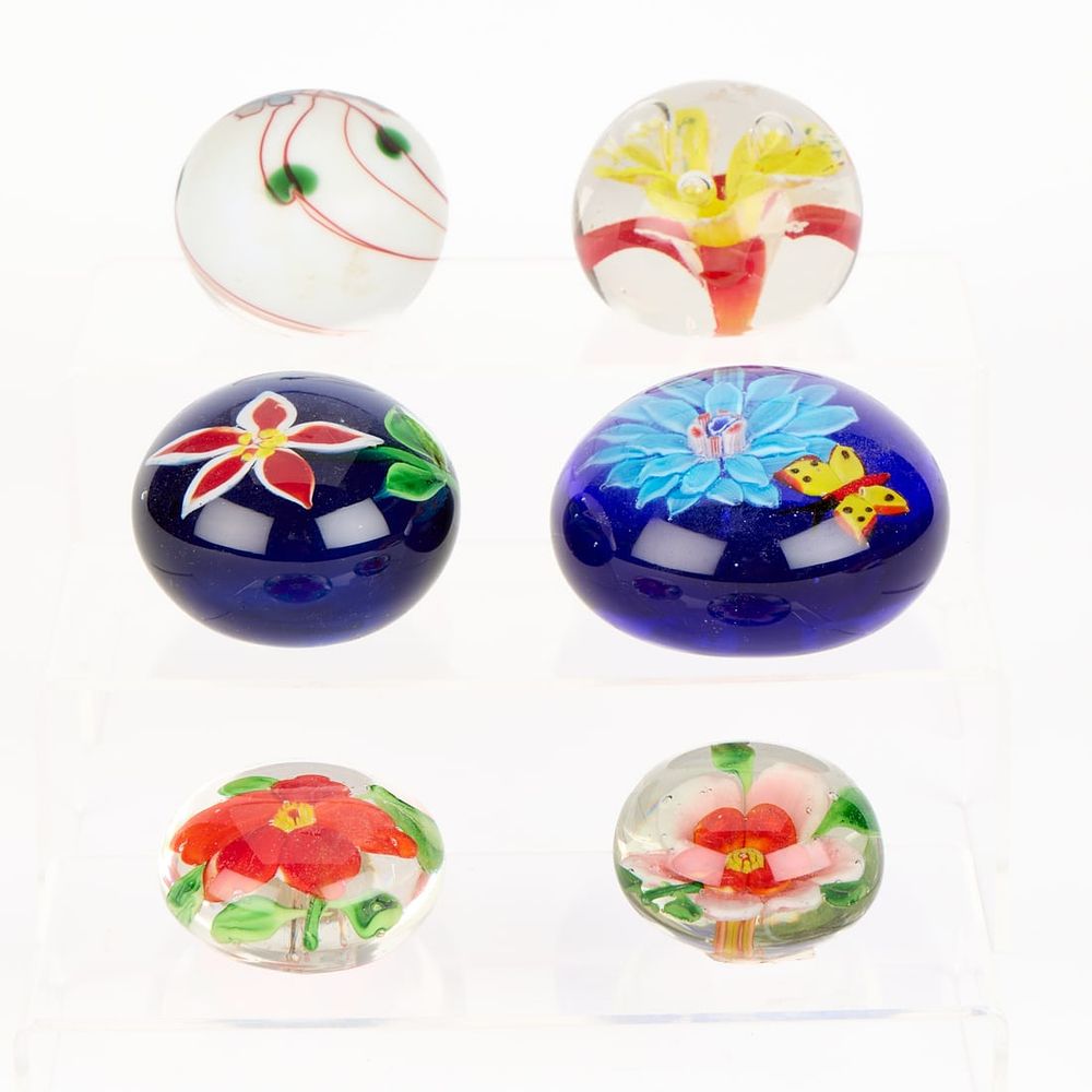 Lot 465: 6 Floral Glass Paperweights Incl. Lundberg Studios
