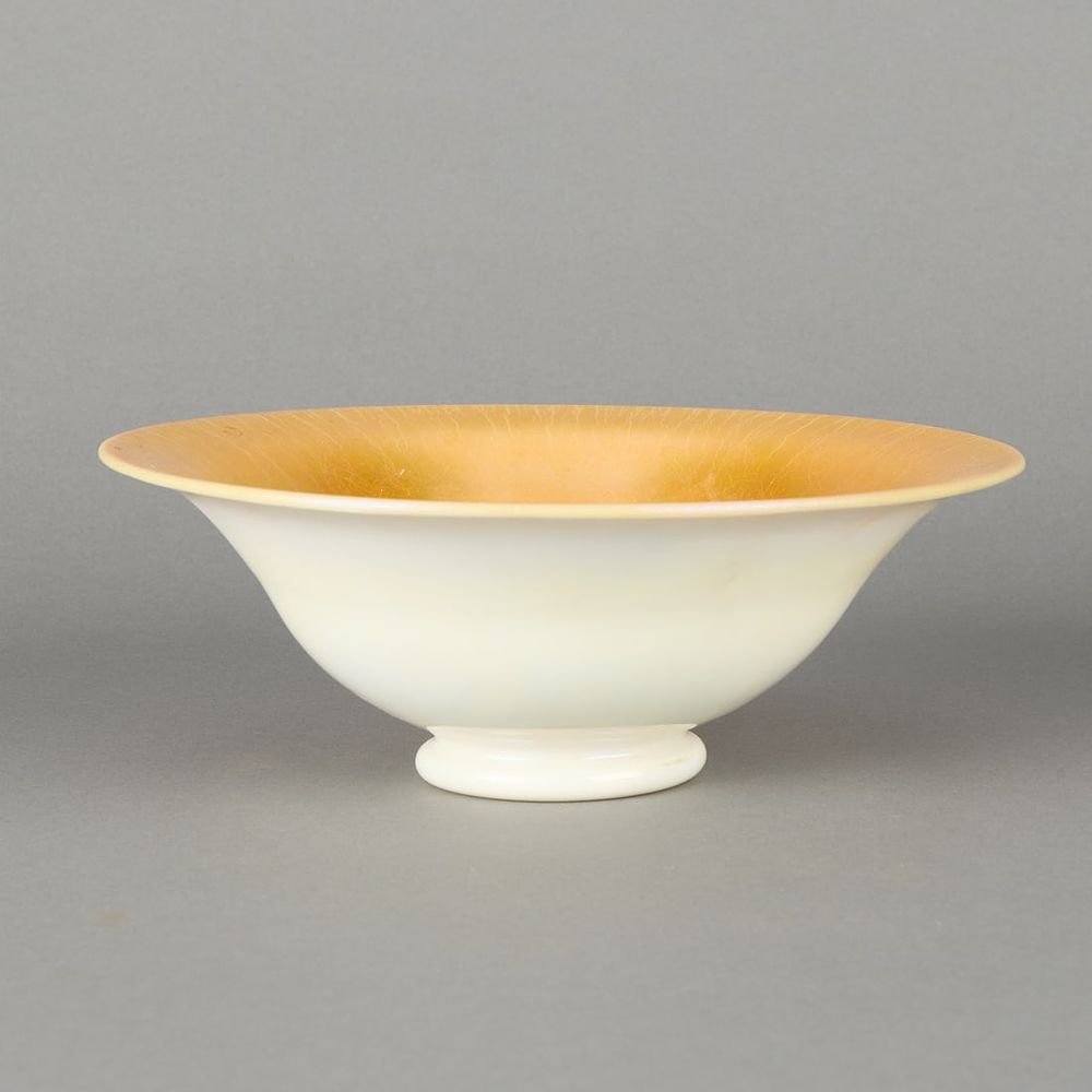 Lot 474: Steuben Art Glass "Gold Aurene" Bowl
