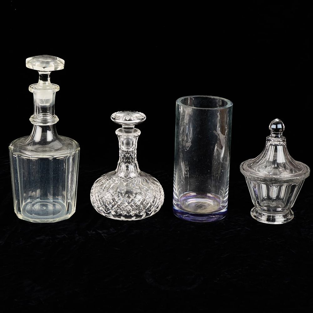 Lot 492: 4 Glass & Crystal Vessels
