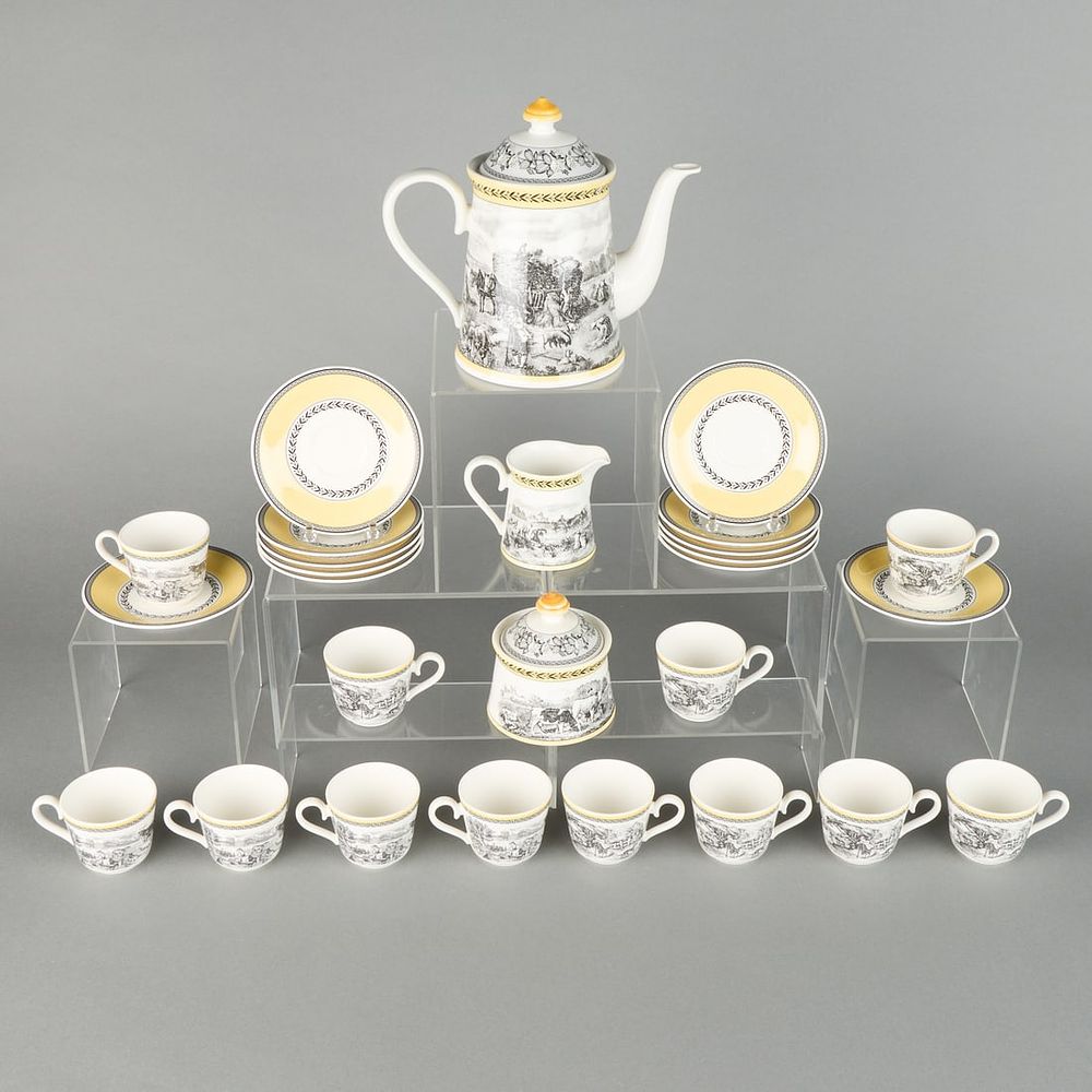 Lot 503: 27 Pc Villeroy & Boch "Audun Ferme" Porcelain Set