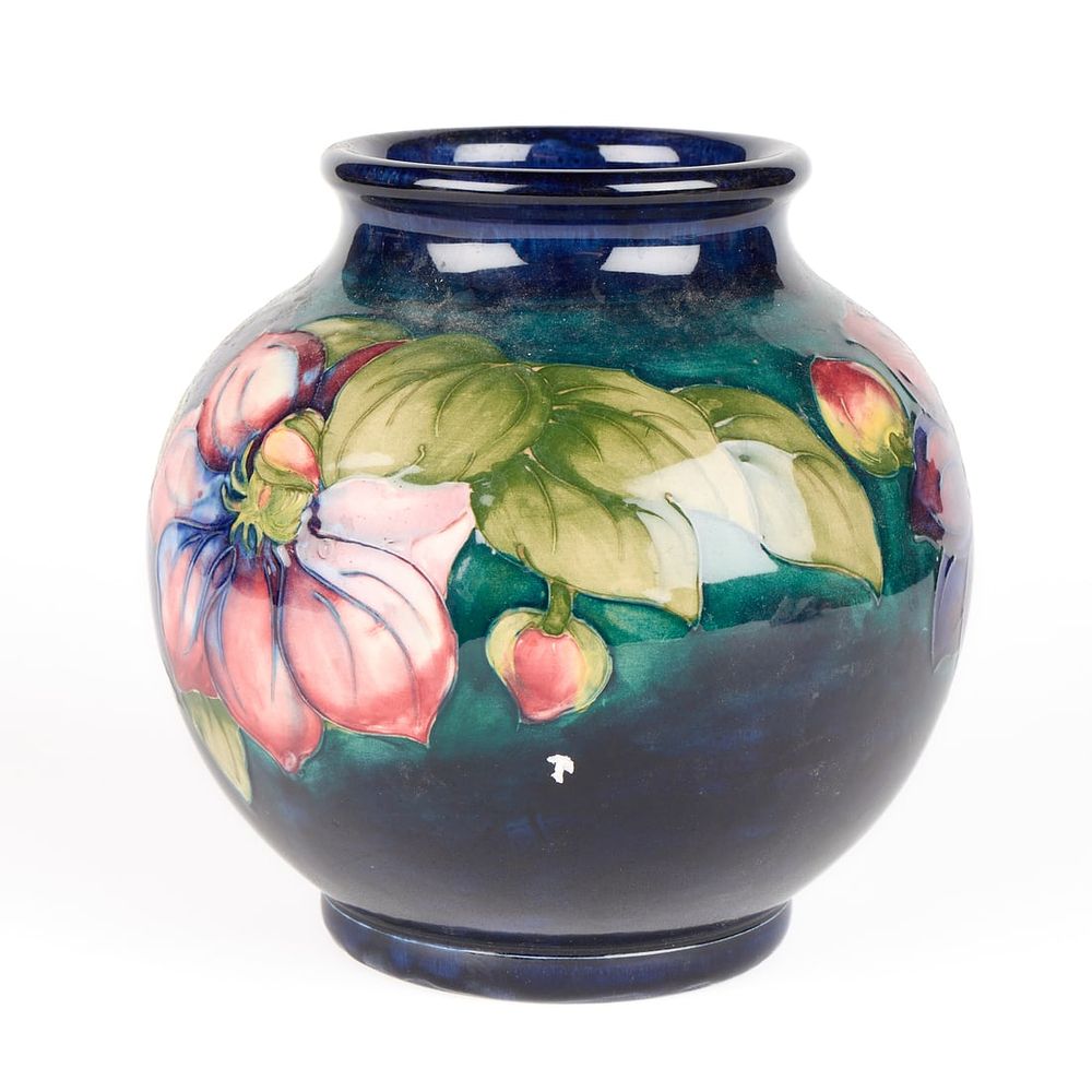 Lot 515: Vintage Moorcroft Pottery "Clematis" Vase
