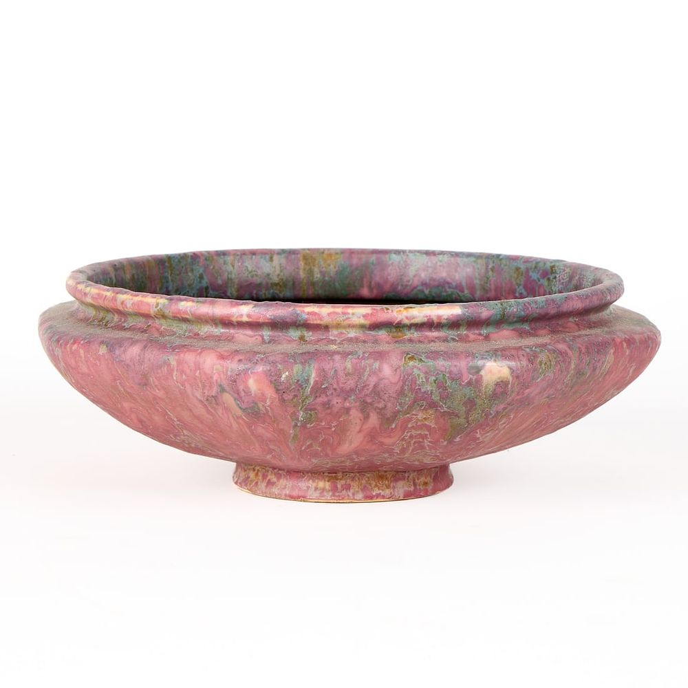 Lot 538: Roseville Art Pottery "Carnelian II" No. 163-8 Bowl