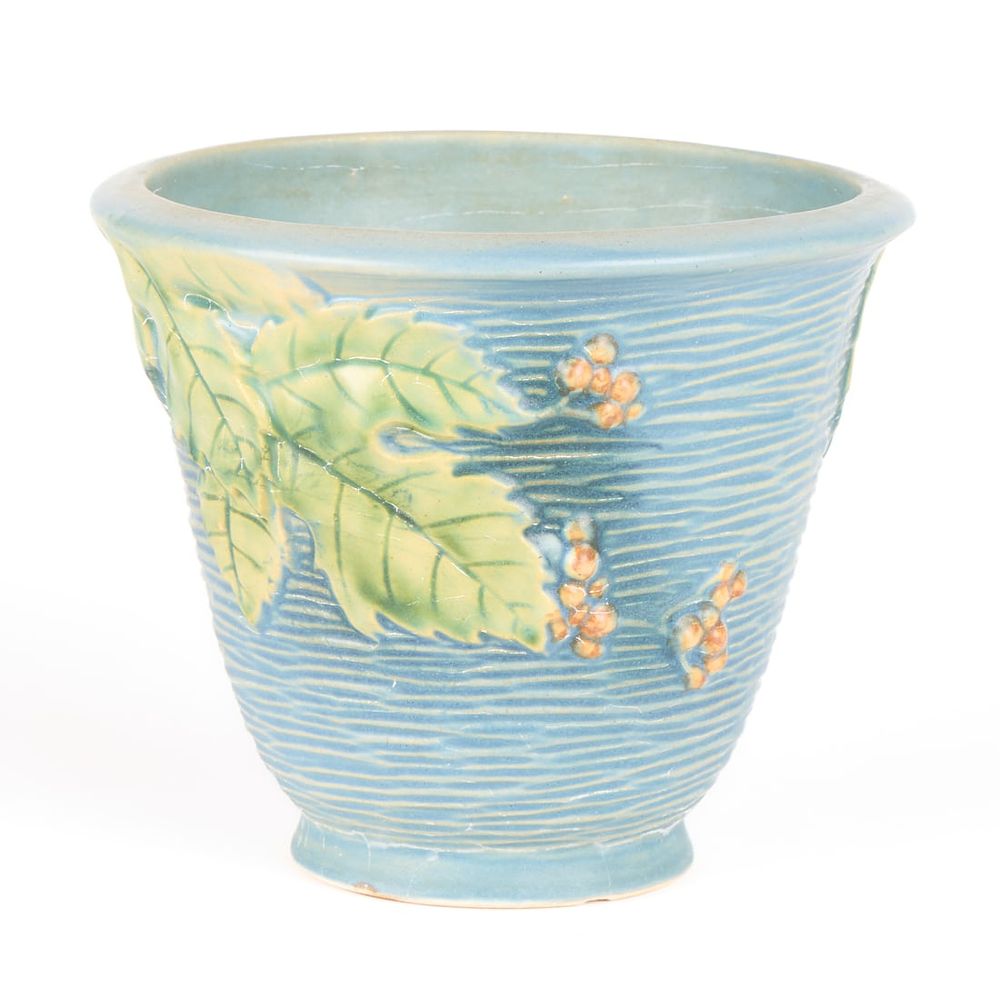 Lot 567: Roseville "Bush Berry" Pot