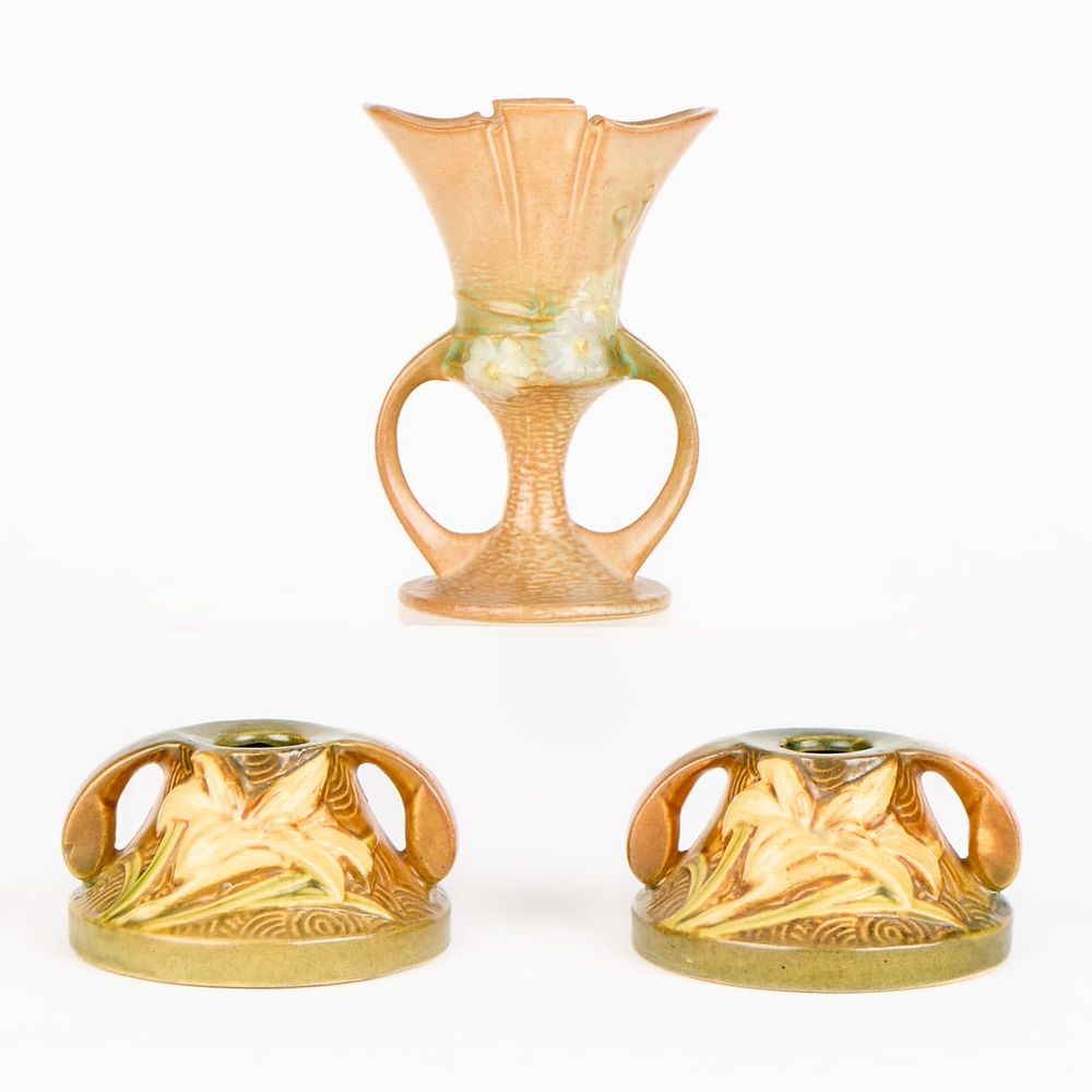 Lot 577: 3 Roseville Art Pottery Vessels