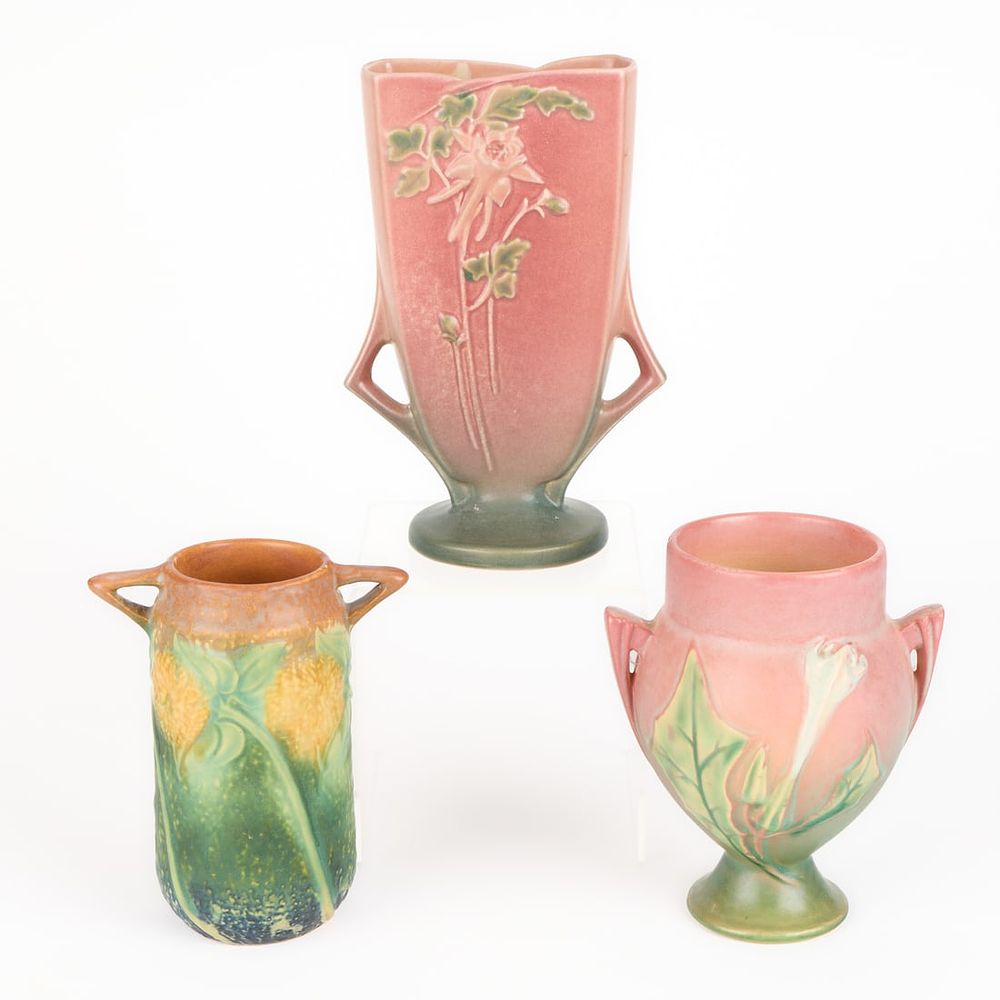 Lot 579: 3 Roseville Art Pottery Vases