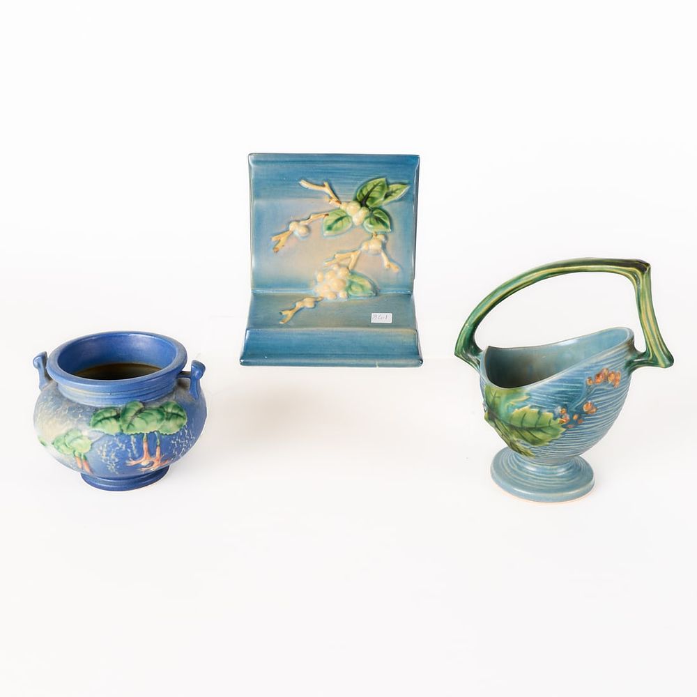 Lot 580: 3 Roseville Art Pottery Blue Vases