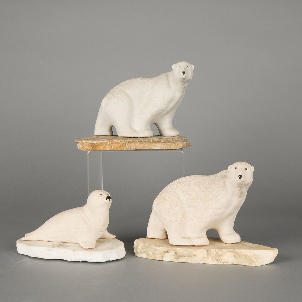 Lot 683: 3 Maigon Daga Studio Pottery Animal Figurines