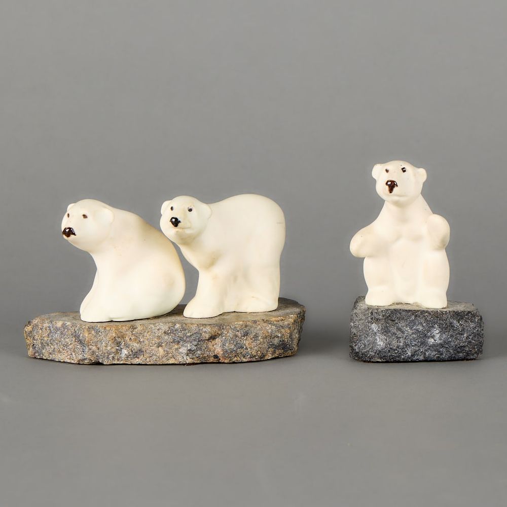 Lot 684: 2 Maigon Daga Pottery Polar Bear Figurines