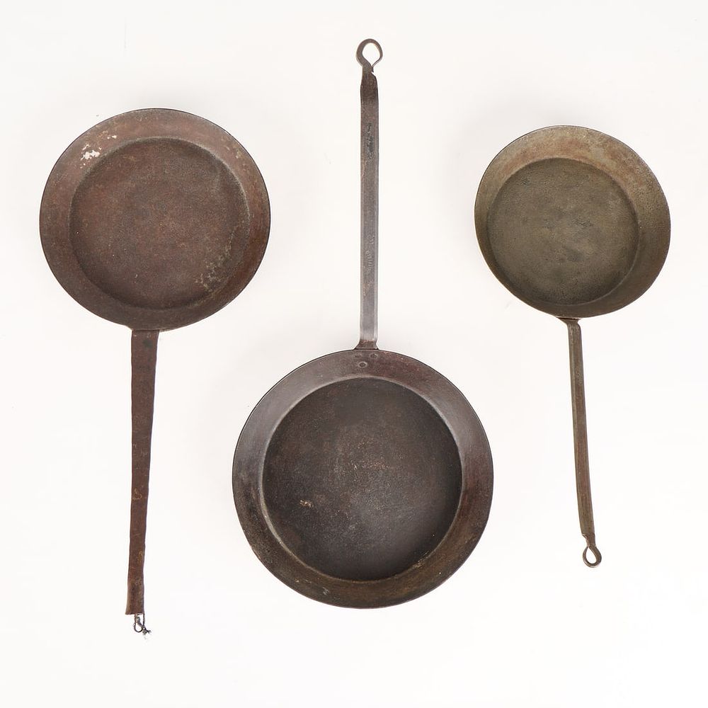 Lot 713: 3 Cast Iron Pans Incl. Whitfield