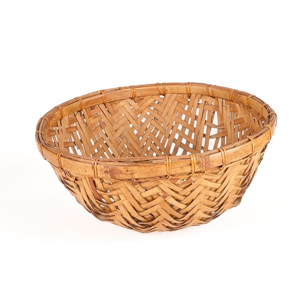 Lot 731: Large Round Vintage Woven Basket