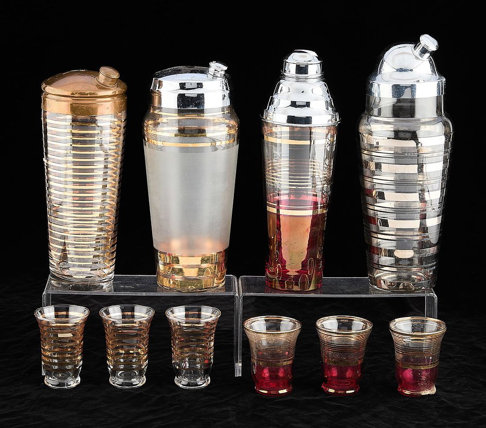 Lot 760: 10 Pc MCM Glass Barware Set