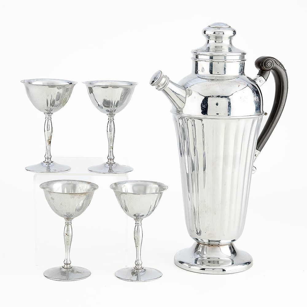 Lot 766: 5 Pc Chromium Barware Set incl. London & Brighton