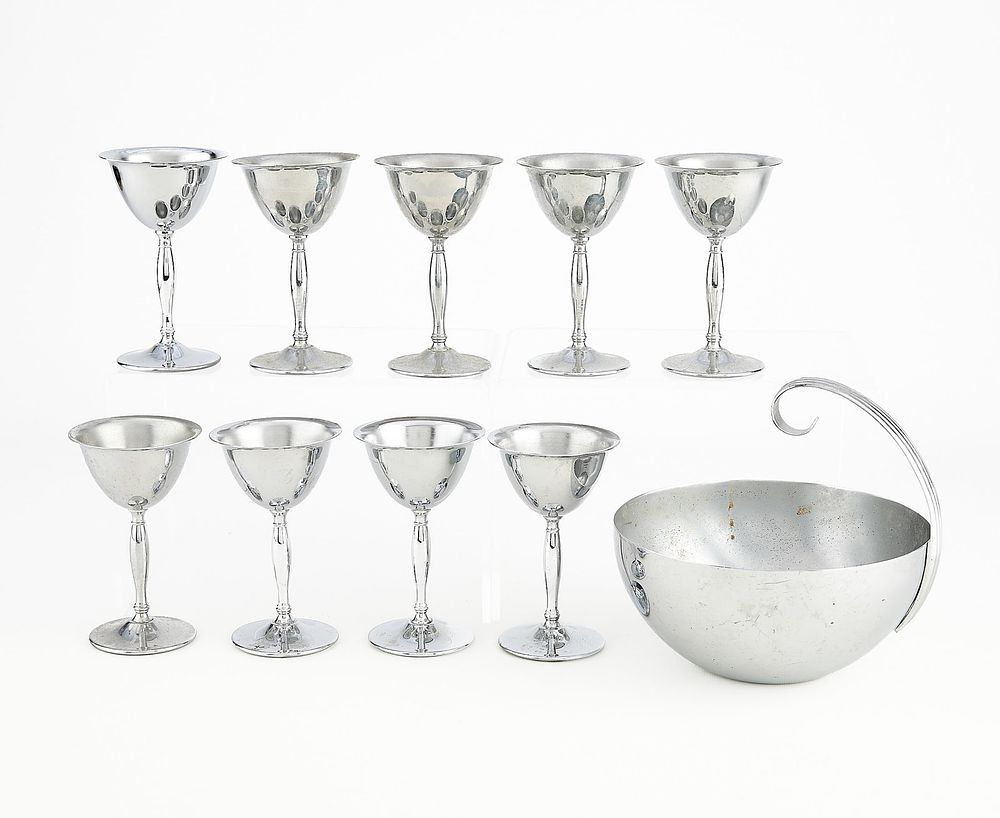 Lot 767: 10 Chrome Drink Set incl. Russel Wright Ice Bowl