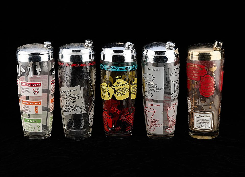 Lot 769: 5 MCM Cocktail Recipe Glass Shakers