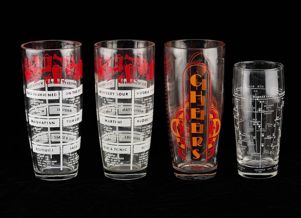 Lot 780: 4 Vintage Cocktail Mixed Drink Barware Glasses