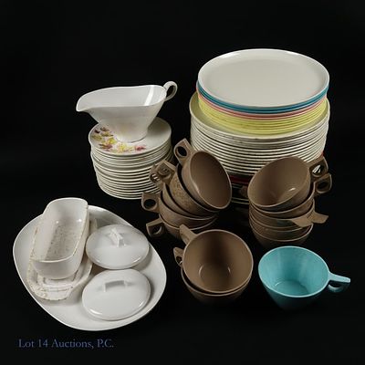 Vintage Large Melamine Dinnerware Lot (60+). Vintage melamine dinnerware - 10 Spaulding Ware 