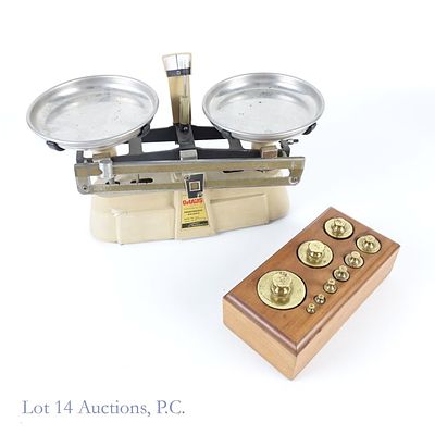 Ohaus Pennyweight Balance Scale & Brass Weights. Ohaus Pennyweight Balance Scale and Brass 