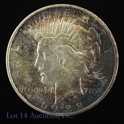 1922-D USA Silver Peace Dollar (BU Toning). 1922-D United States silver peace dollar (Denver 