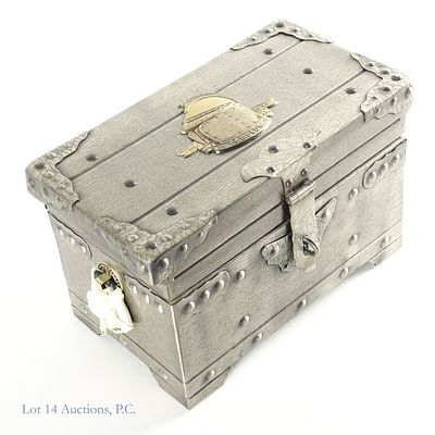 Camelot Scotch Set, Chest Decanter, 6 Glasses. New condition "Camelot" chest with glass decanter 