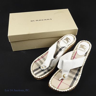 NIB Burberry White Leather Nova Check Thong Sandal. Brand new in box Burberry white leather Nova 