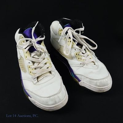 Air Jordan 5 Retro - Grape (Pair - Size US8). Our research indicates these are a pair of Air 