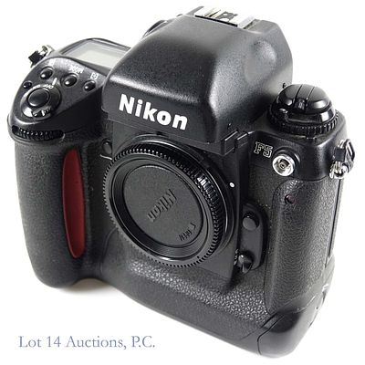 Nikon F5 35mm SLR Camera Body. Nikon F5 35mm film SLR camera body. S/N ****575.