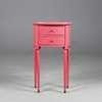 NEW GRANGE PINK SIDE TABLE in the style of Louis XVI, 68.5 cm H x 41 cm W x 25.5 cm D. No remarks.