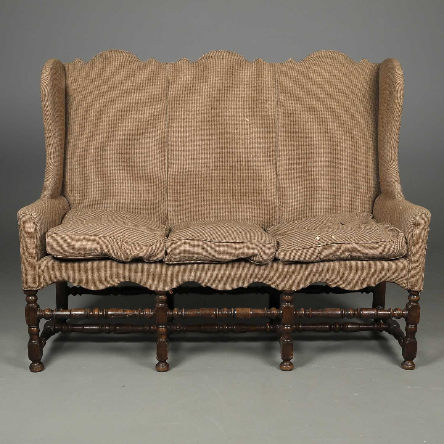 Lot 220