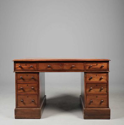 VICTORIAN MAHOGANY PEDESTAL DESK brown leather top above nine drawers, 74cm H x 121cm W x 74cm 