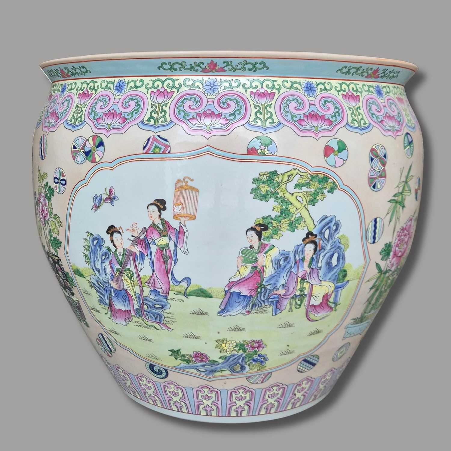 Lot 256