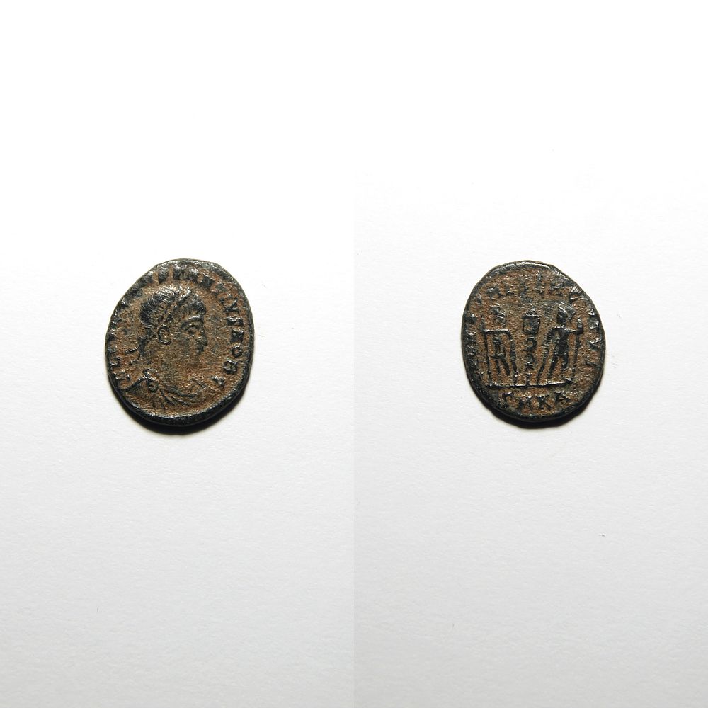 Follis - Constantius II (337-361 d.C.; emitido como C&eacute;sar, 336-337 d.C.). Anverso: Busto 