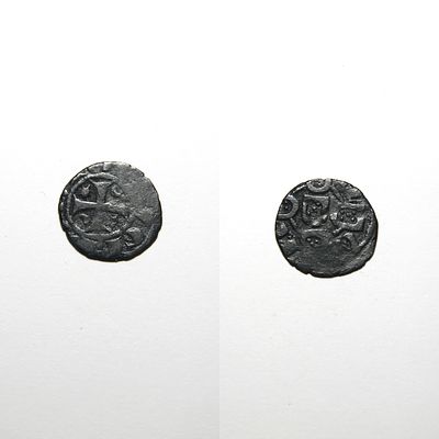 Dinheiro 01.02 - D. Fernando I (1367-1383). Cruz flordelisada com estrelas; sem arruela 
AG 