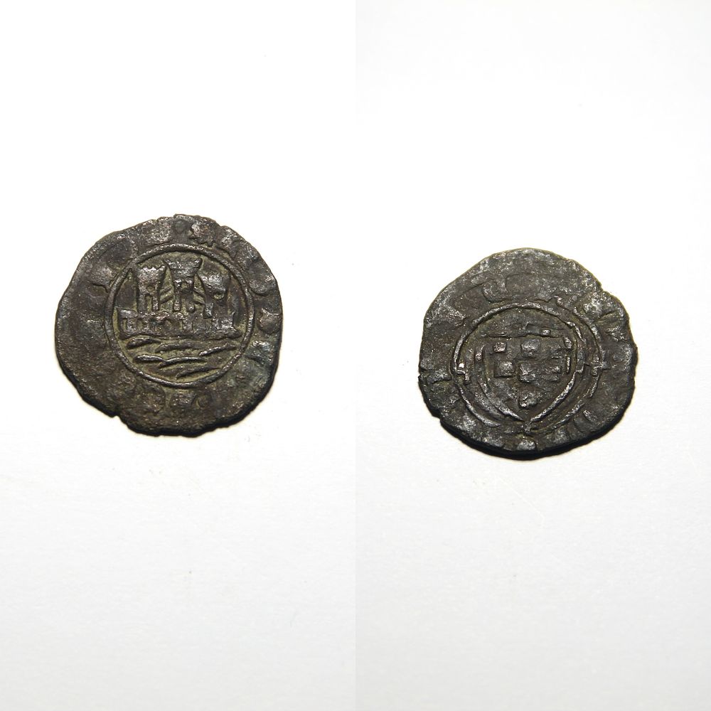Ceitil 07.03 - D. Afonso V (1438-1481) . Muralha alta com colunas AG 07.03 
Metal: Cobre 